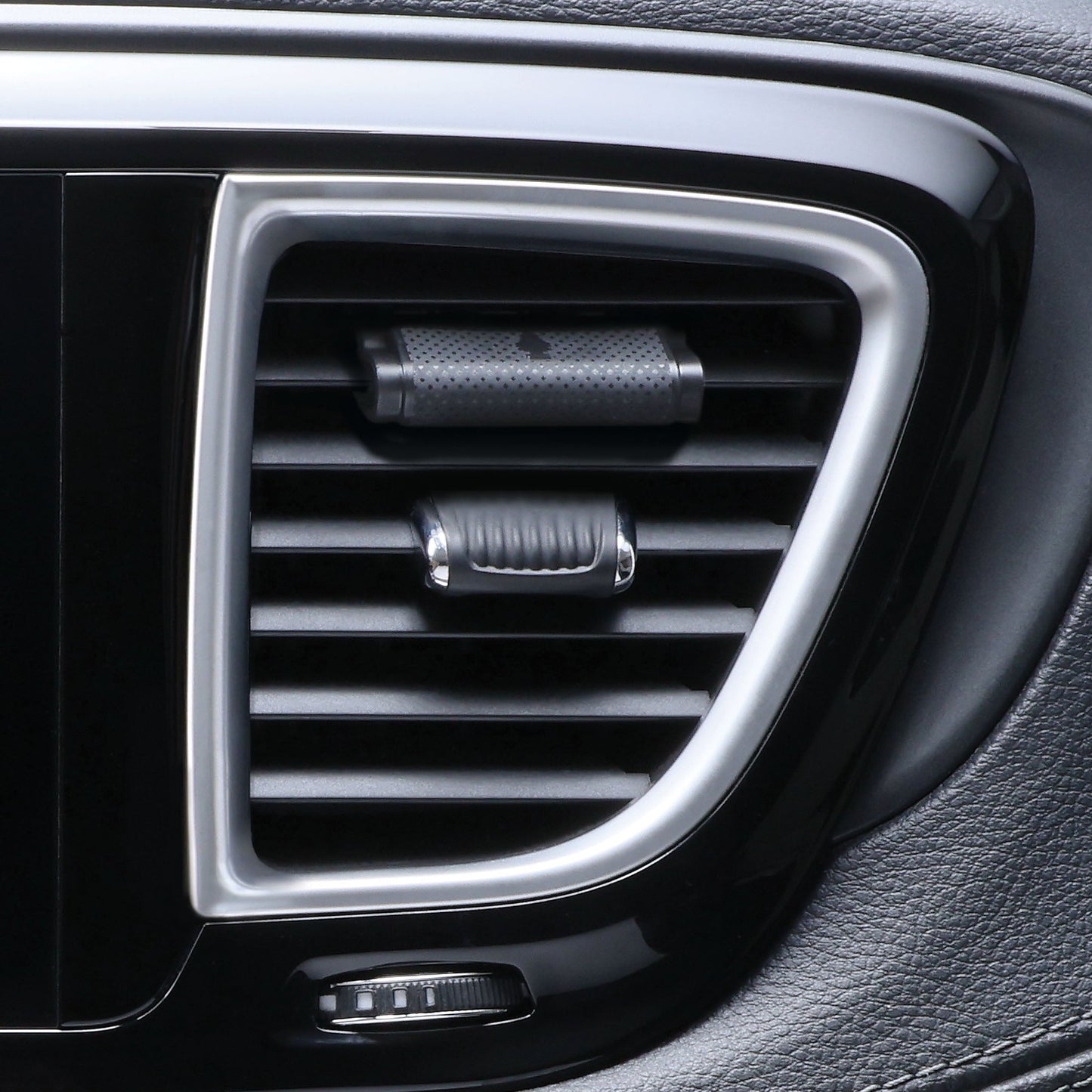 Little Trees Air Freshener Vent Wrap Black Ice Fragrance 4-Pack