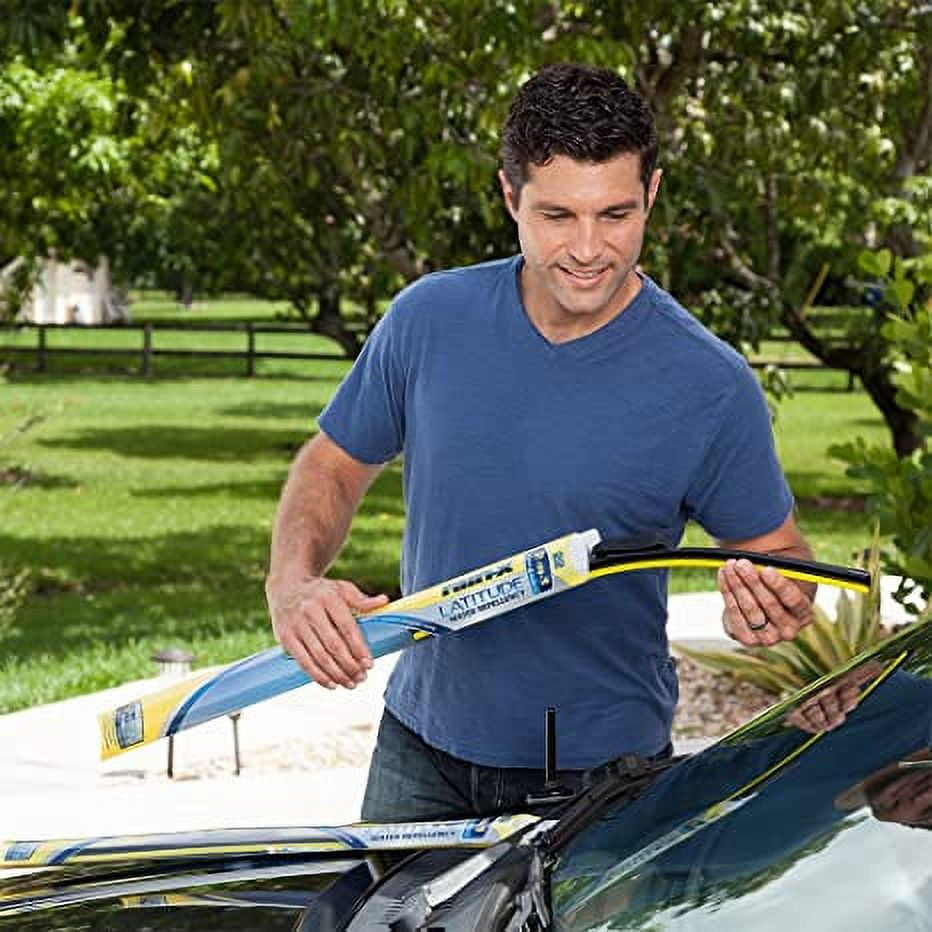 Rain-X 5079279-2 Latitude 2-In-1 Water Repellent Wiper Blades, 22 Inch Windshield Wipers (Pack Of 1), Automotive Replacement Windshield Wiper Blades With Patented Rain-X Water Repellency Formula